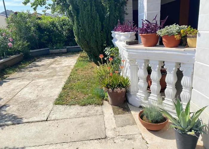 Apartmani Jelena